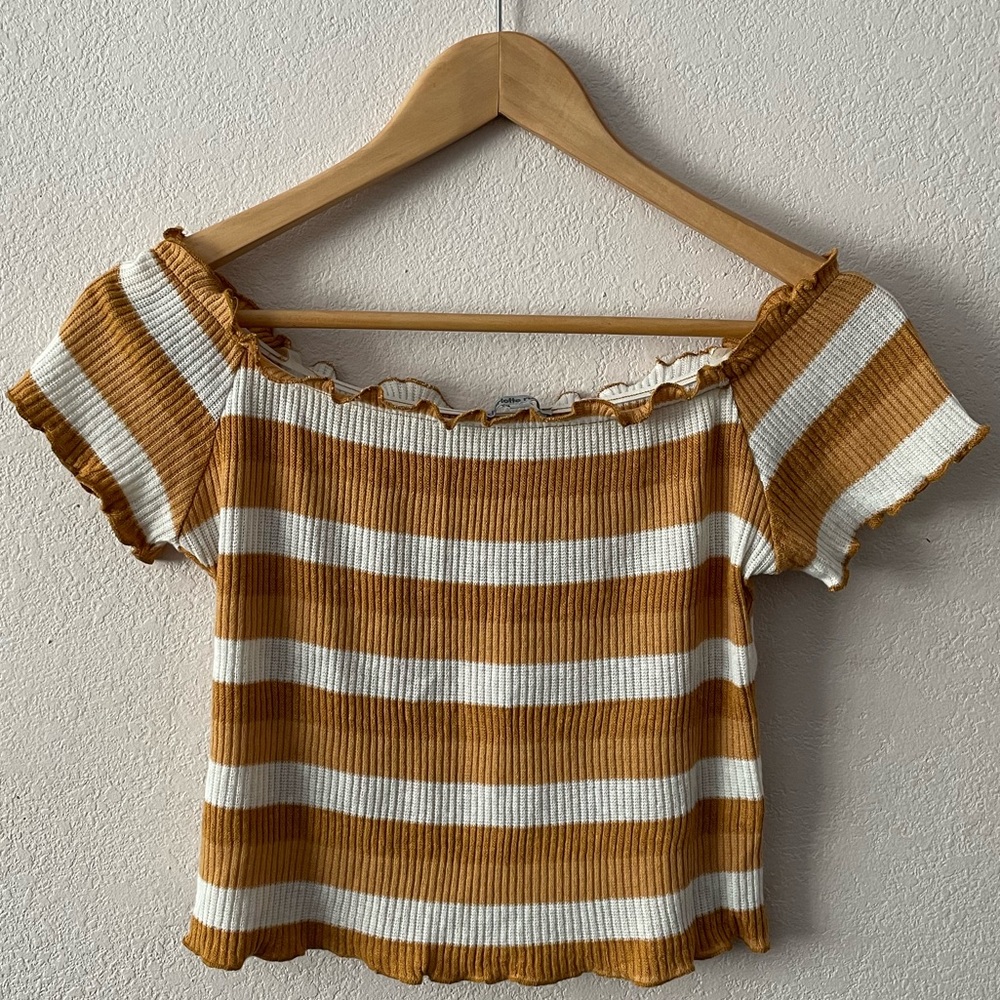 Charlotte Russe off the shoulder top (size: large)